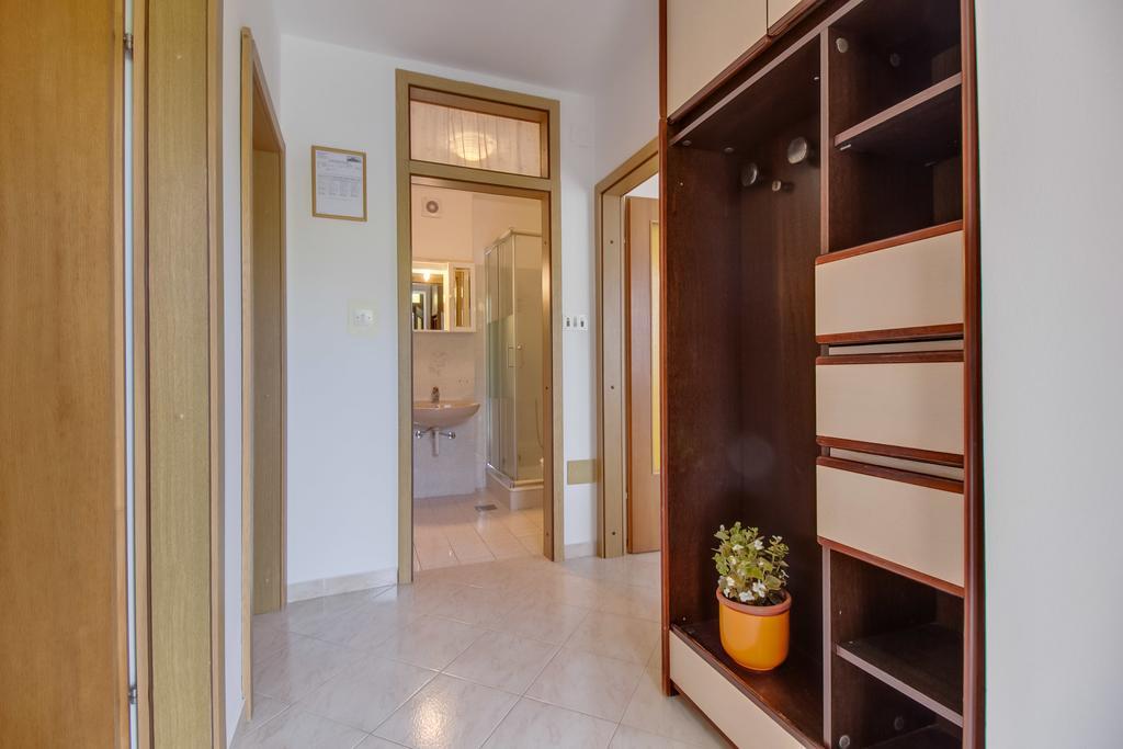 Apartments Franjo Mali Losinj Room photo