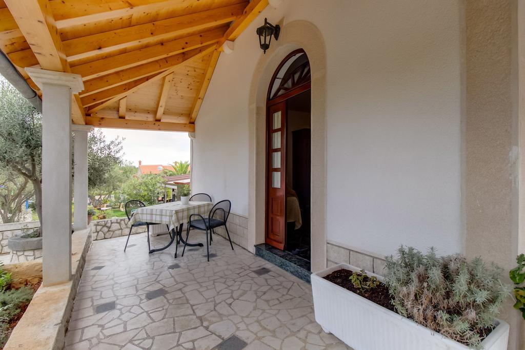 Apartments Franjo Mali Losinj Room photo